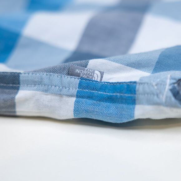 The North Face Blue and White Plaid Button Up in Size XL - Picture 5 of 9